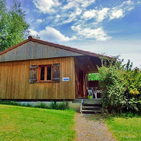 Dans La Prairie Chalet *
